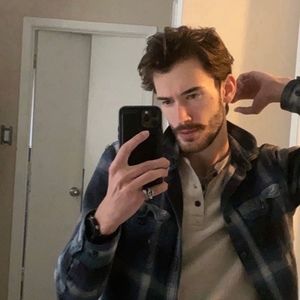 Meet your Posher, Davis